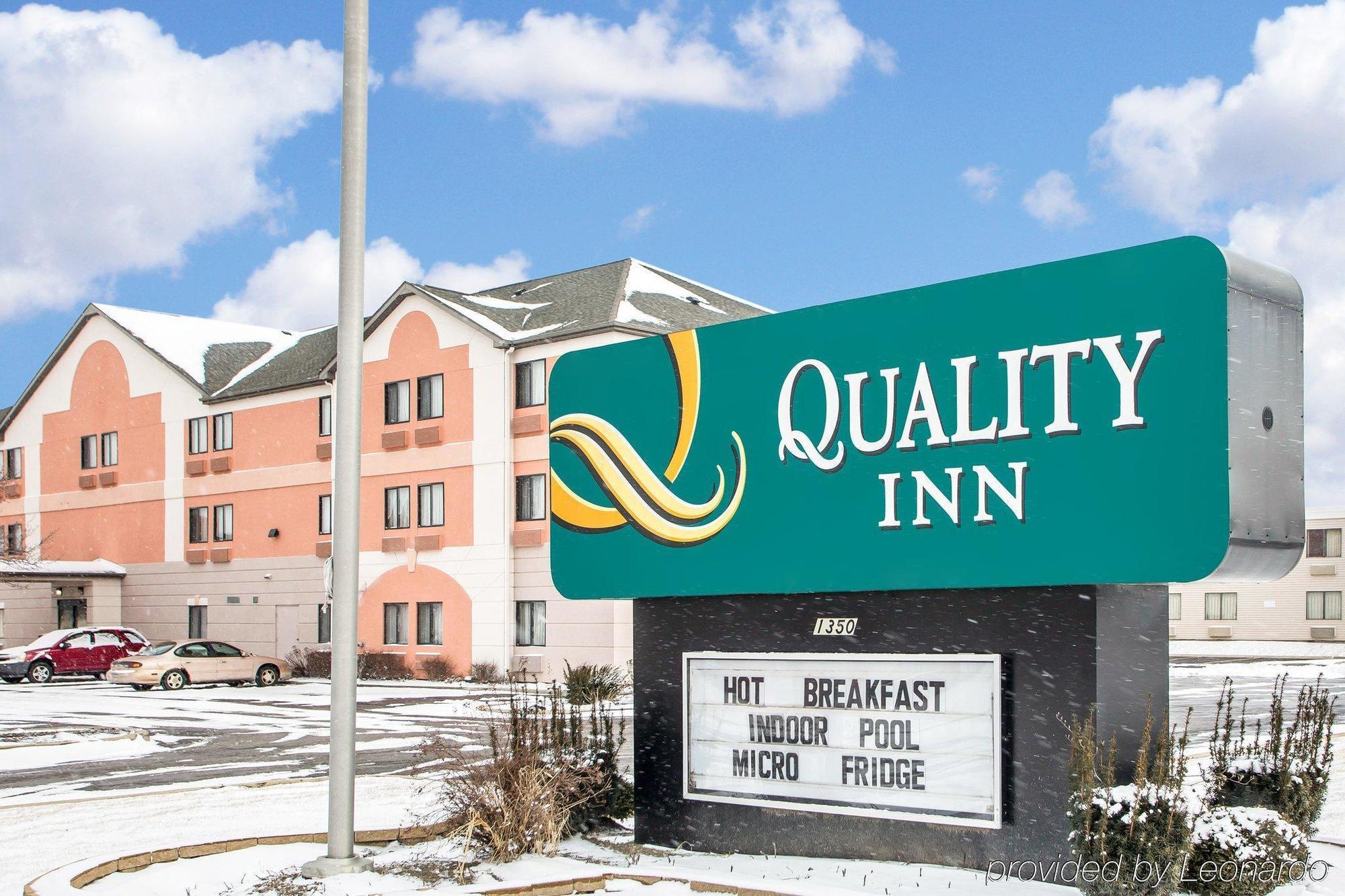 Quality Inn Мерилвил Екстериор снимка