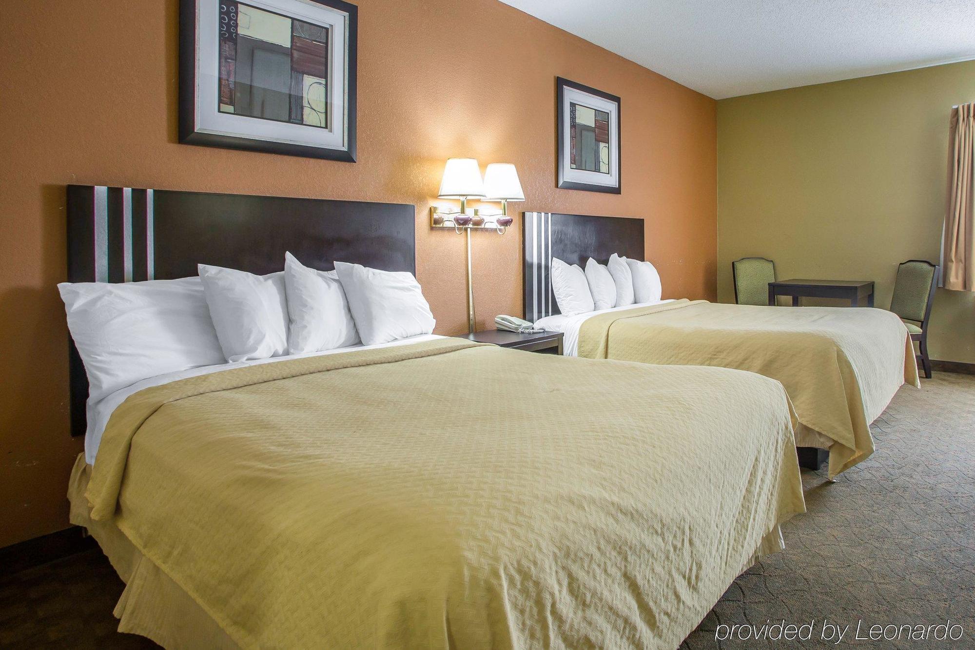 Quality Inn Мерилвил Екстериор снимка