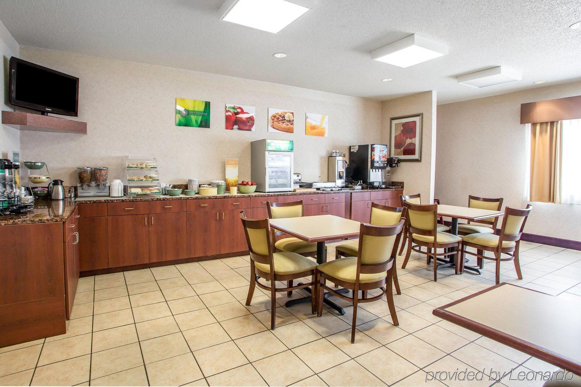 Quality Inn Мерилвил Екстериор снимка